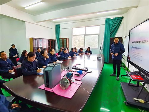 虹潤(rùn)公司成功舉辦智能制造專(zhuān)題培訓(xùn)與新產(chǎn)品技術(shù)知識(shí)講座